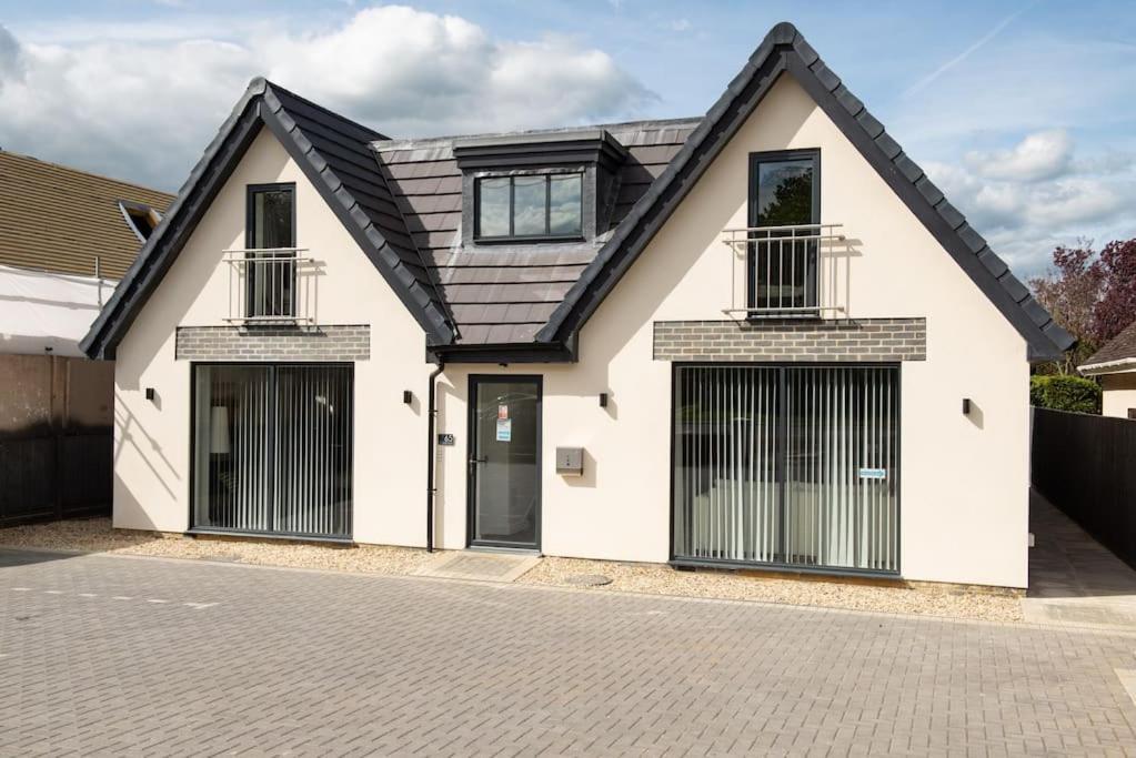 Maisy Lodge - Two Bed Lux Flat - Parking, Netflix, Wifi - Close To Blenheim Palace & Oxford - F2 Kidlington Eksteriør bilde
